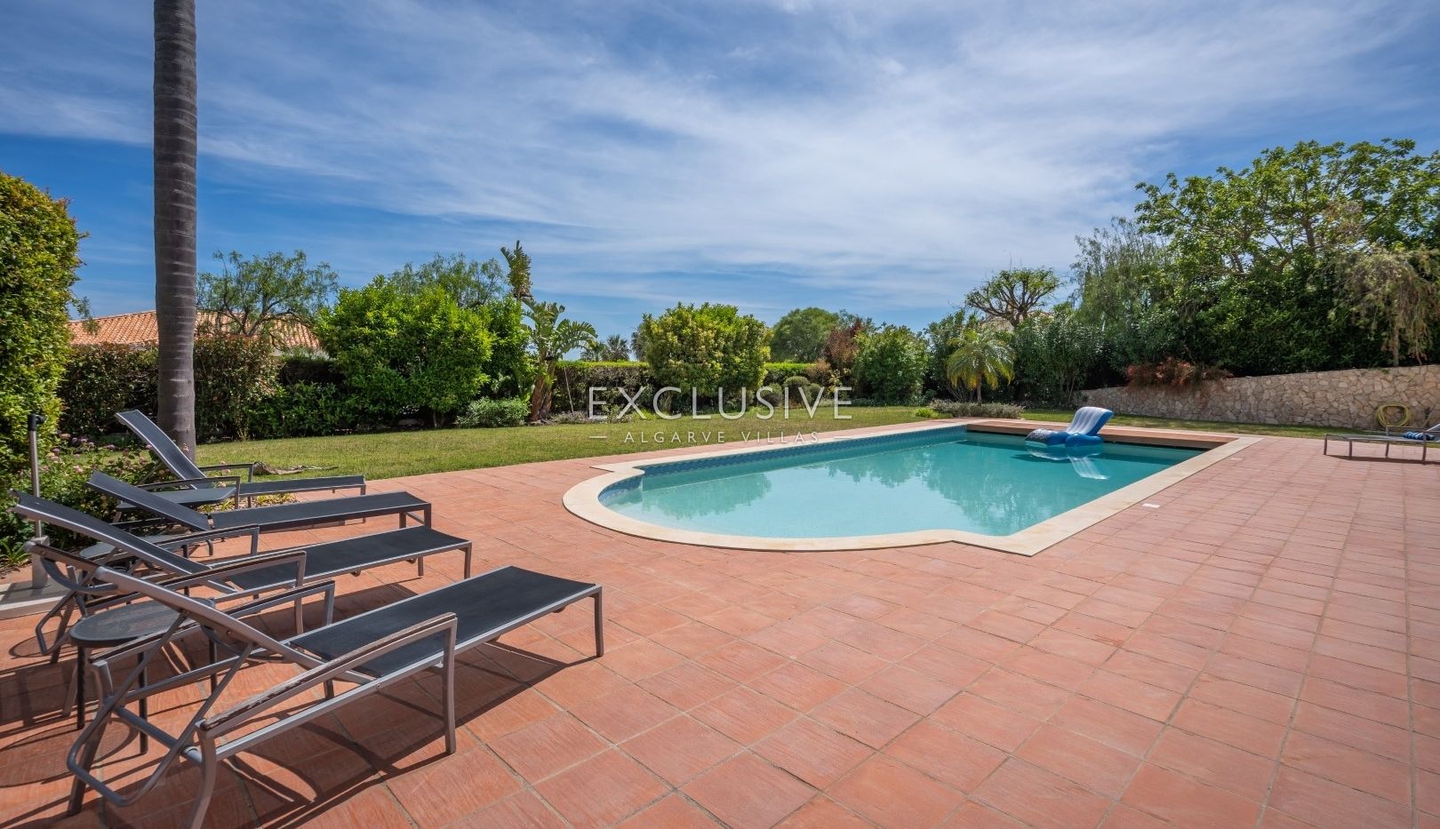 Luxurious Villa with Breathtaking Sea Views in Praia da Luz, Algarve