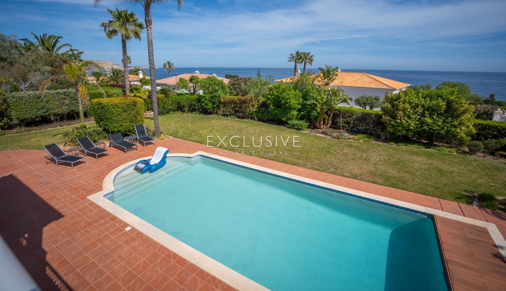 Luxurious Villa with Breathtaking Sea Views in Praia da Luz, Algarve