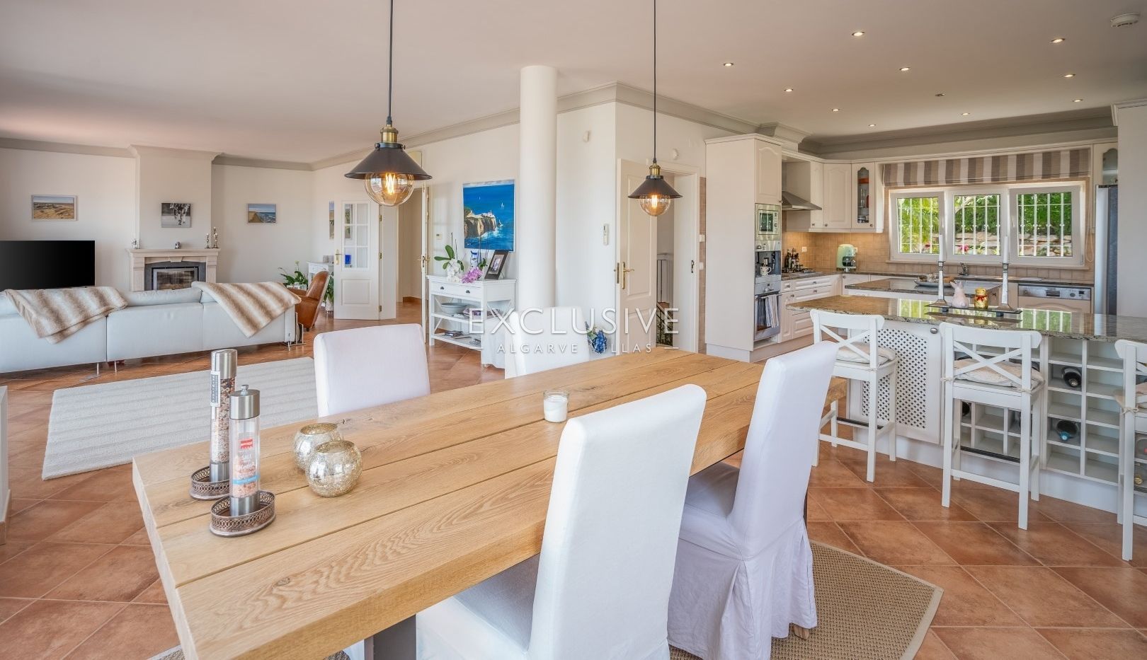 Luxurious Villa with Breathtaking Sea Views in Praia da Luz, Algarve