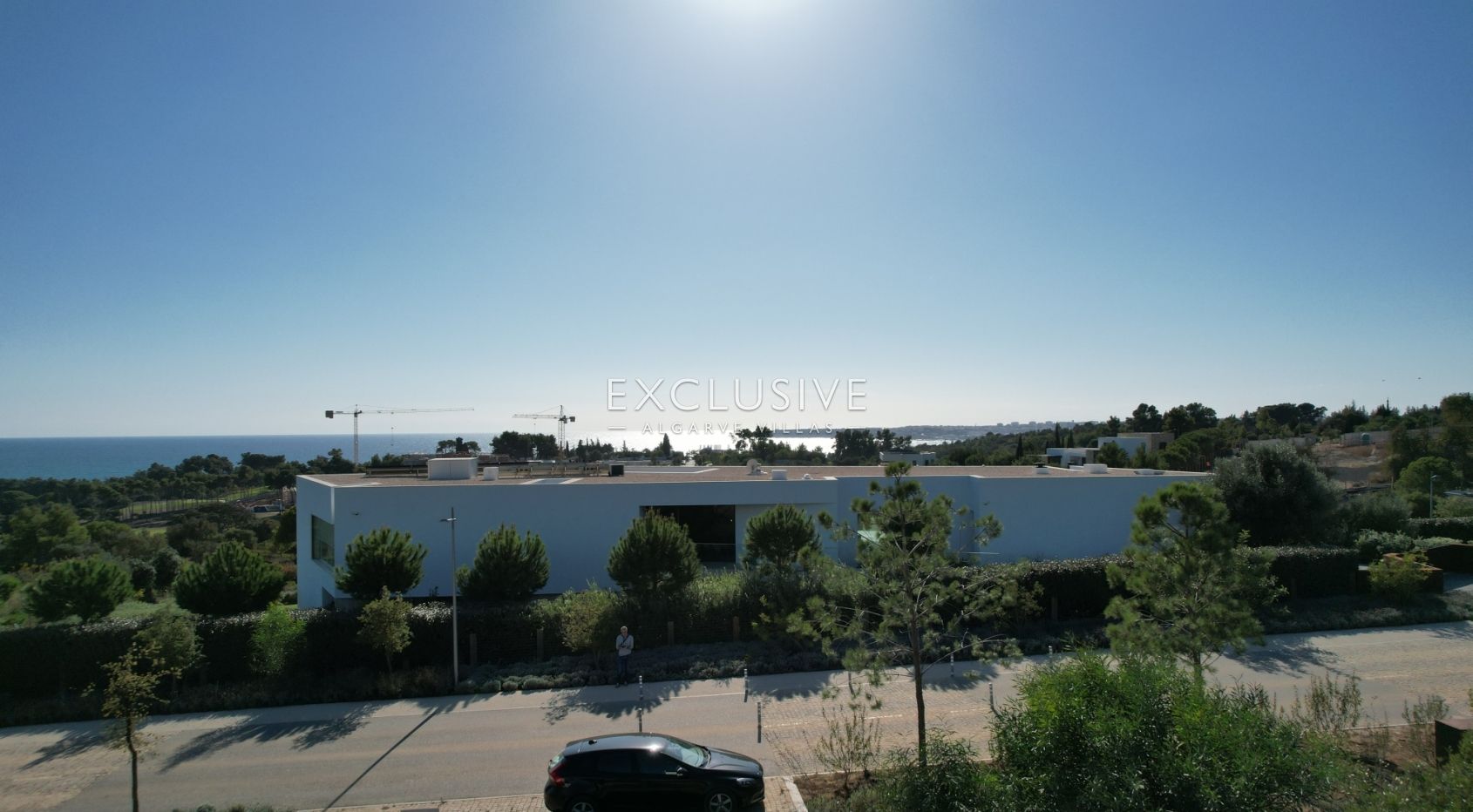 Palmares golfcourse resort plot with approved building project by Mario Martins architect