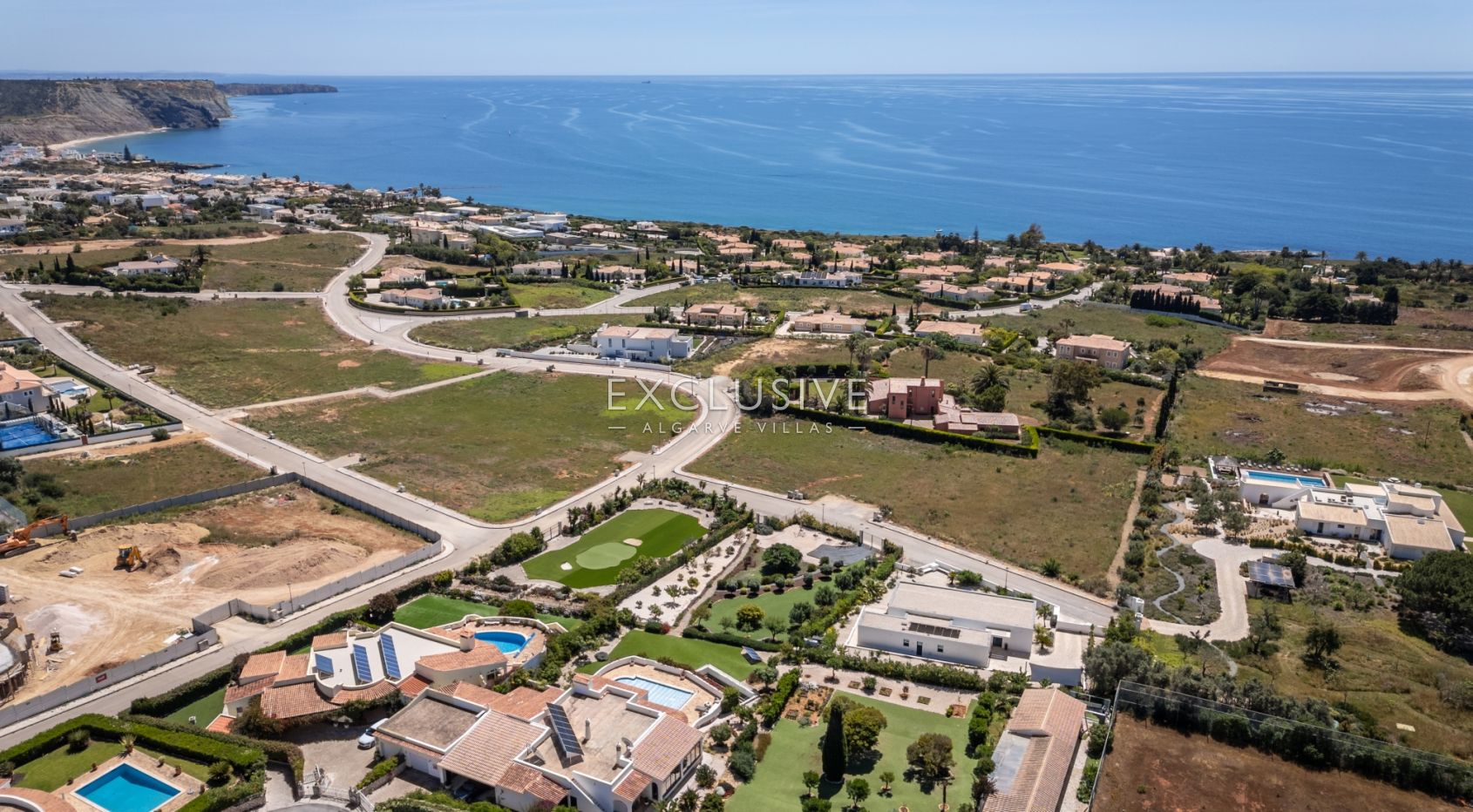Building plot with sea views in Luz, Lagos, Algarve