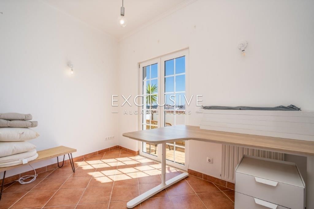 Comprar Moradia T4 em banda no Centro Histórico de Lagos, Algarve