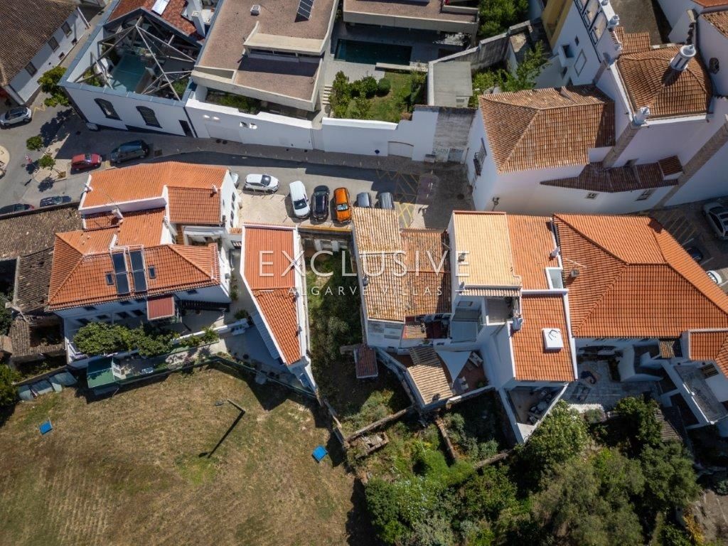 Comprar Moradia T4 em banda no Centro Histórico de Lagos, Algarve