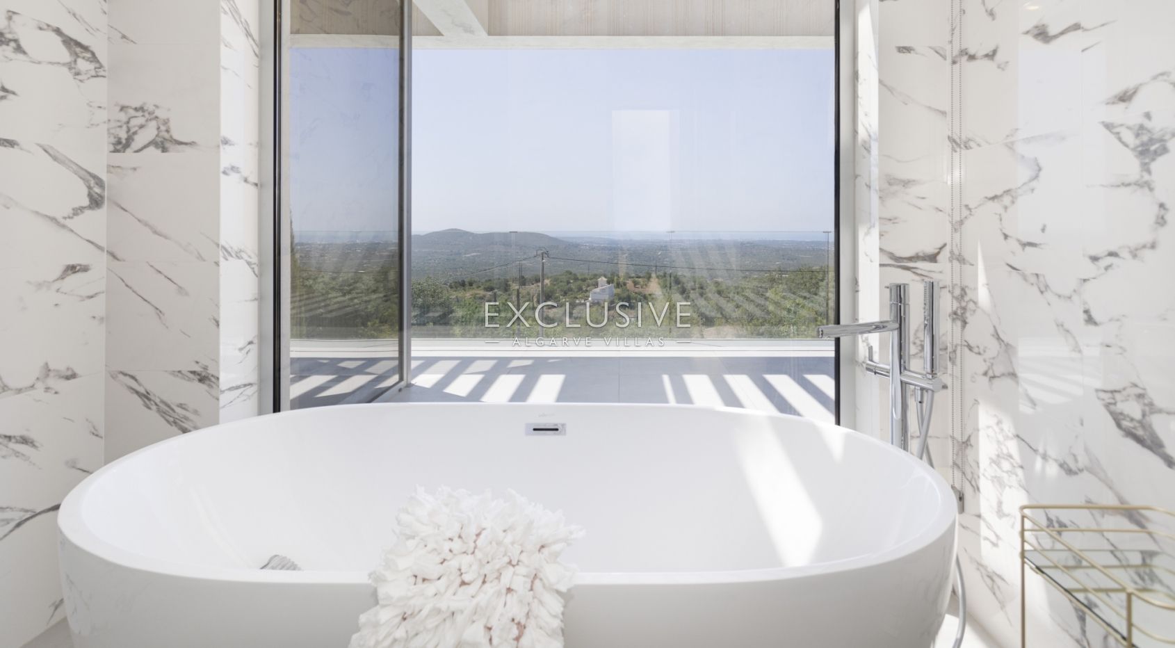 4 bedroom contemporary villa with Panoramic views in Soalheira, Loule