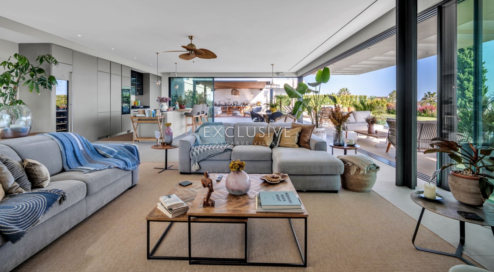4 Schlafzimmer Luxusvilla mit Meerblick Ferragudo, Algarve