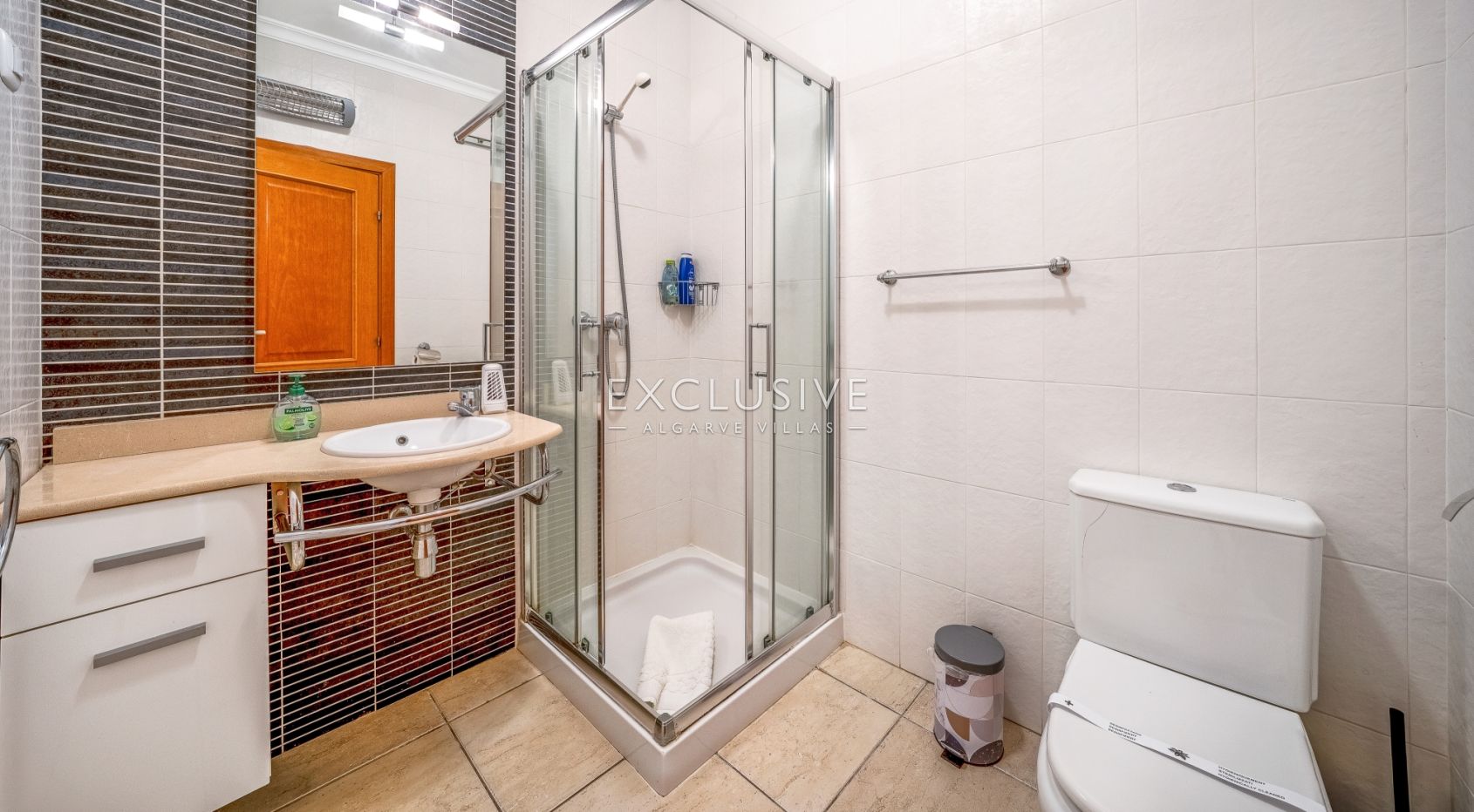 2 Bedroom Apartment with Sea Views in Alba Villas, Meia Praia - Lagos