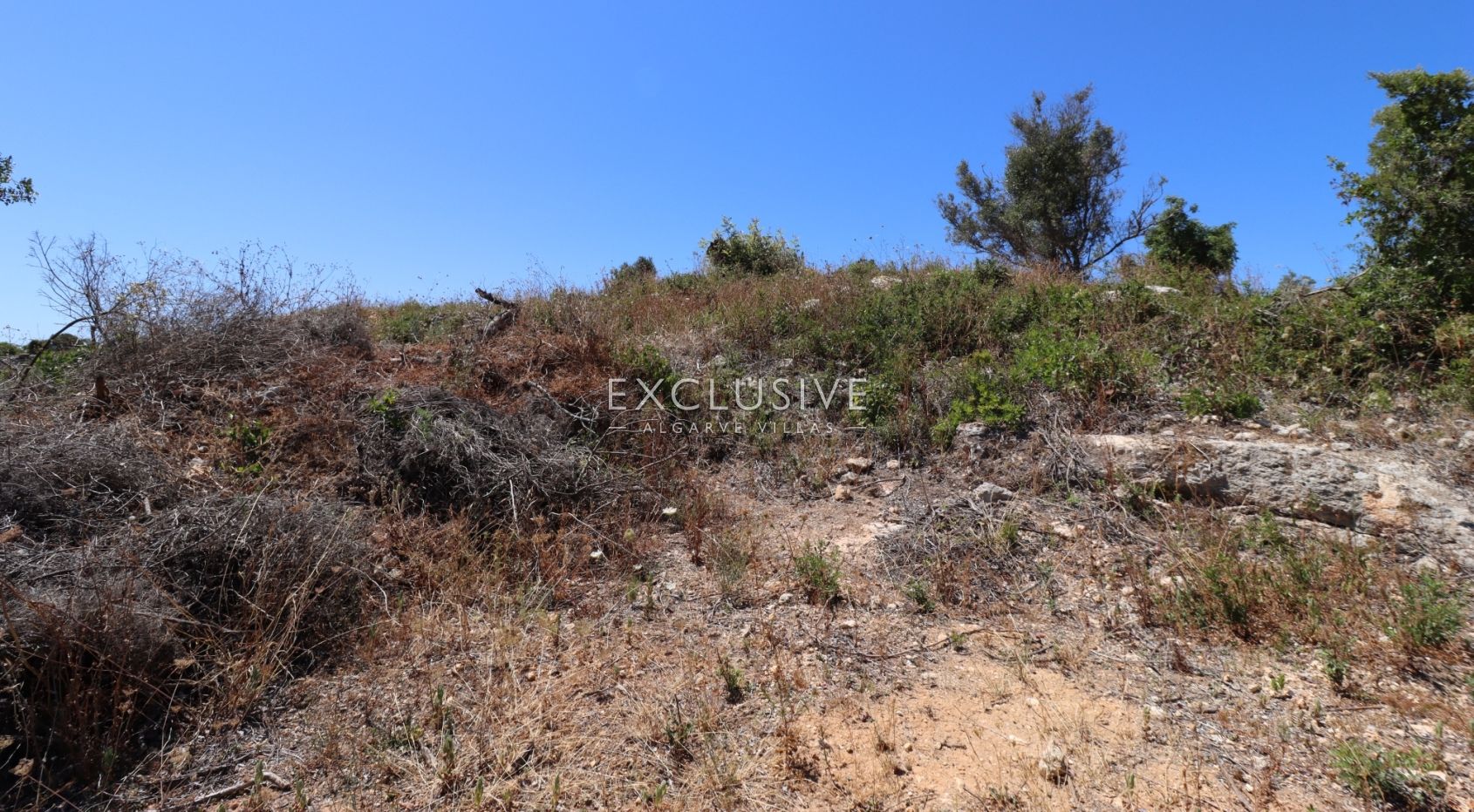 Terrain urbain pour la construction d'une villa à Presa da Moura, Carvoeiro