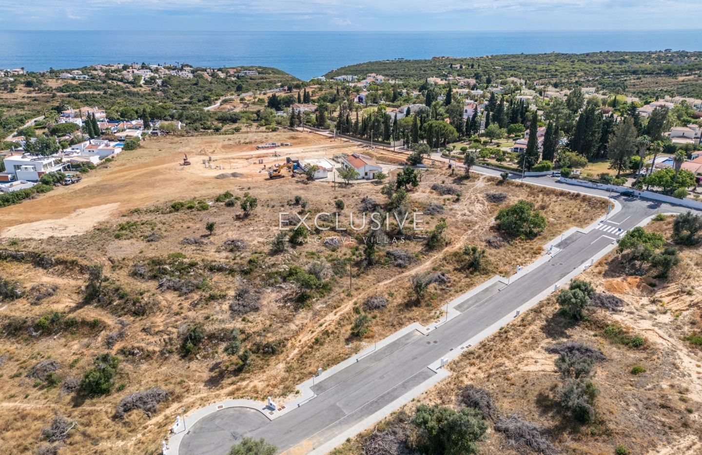 Terrain urbain pour la construction d'une villa à Presa da Moura, Carvoeiro
