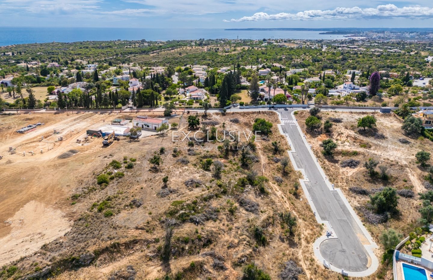 Terrain urbain pour la construction d'une villa à Presa da Moura, Carvoeiro