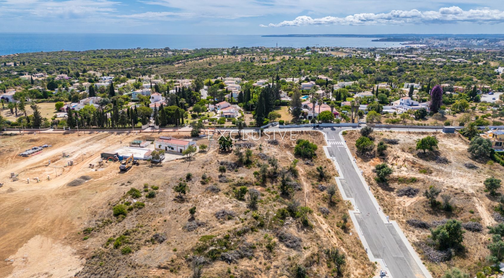 Terrain urbain pour la construction d'une villa à Presa da Moura, Carvoeiro