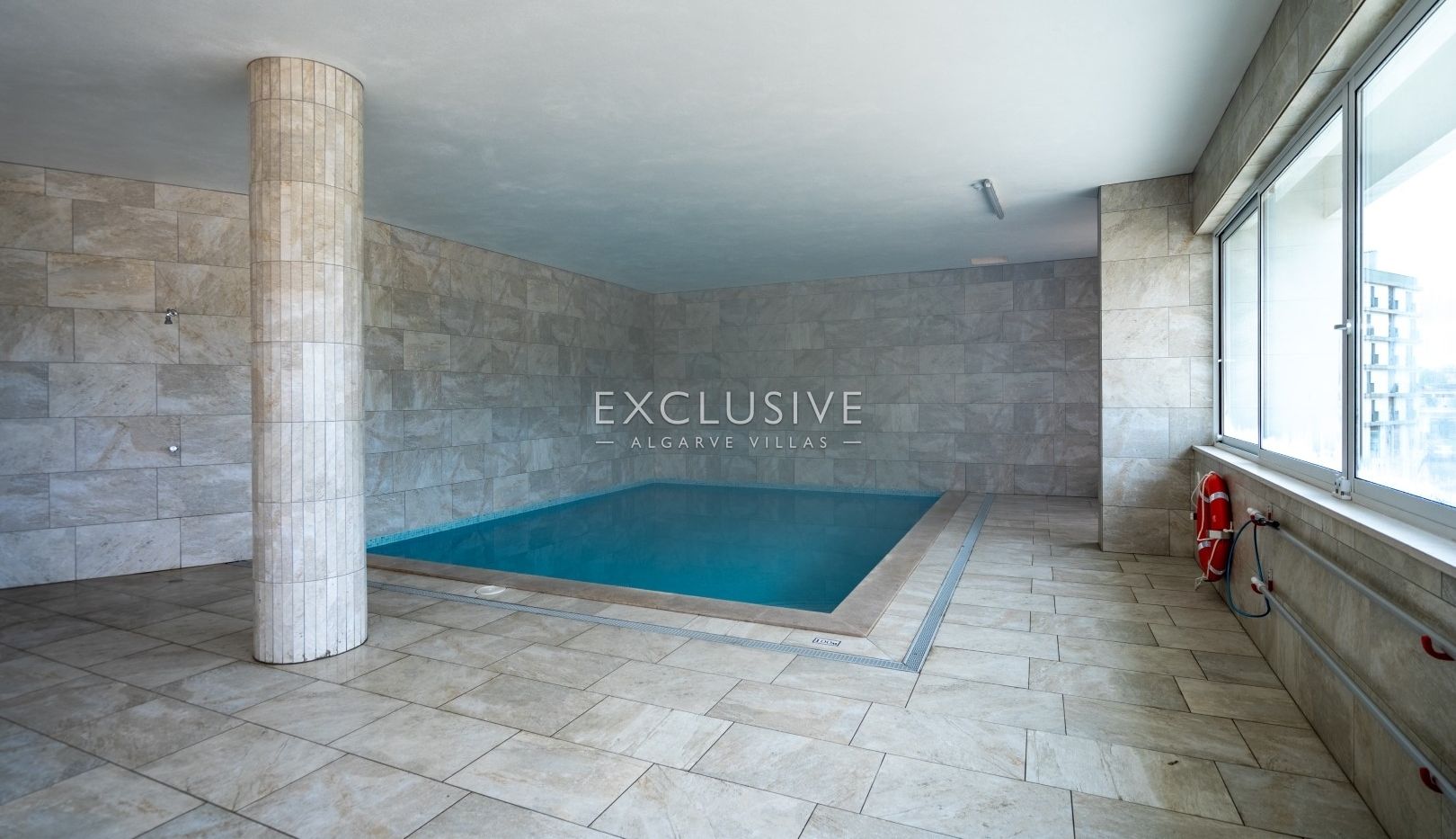 Prachtig luxe 3 kamer appartement met uitzicht op de jachthaven en de oceaan in Lagos Town