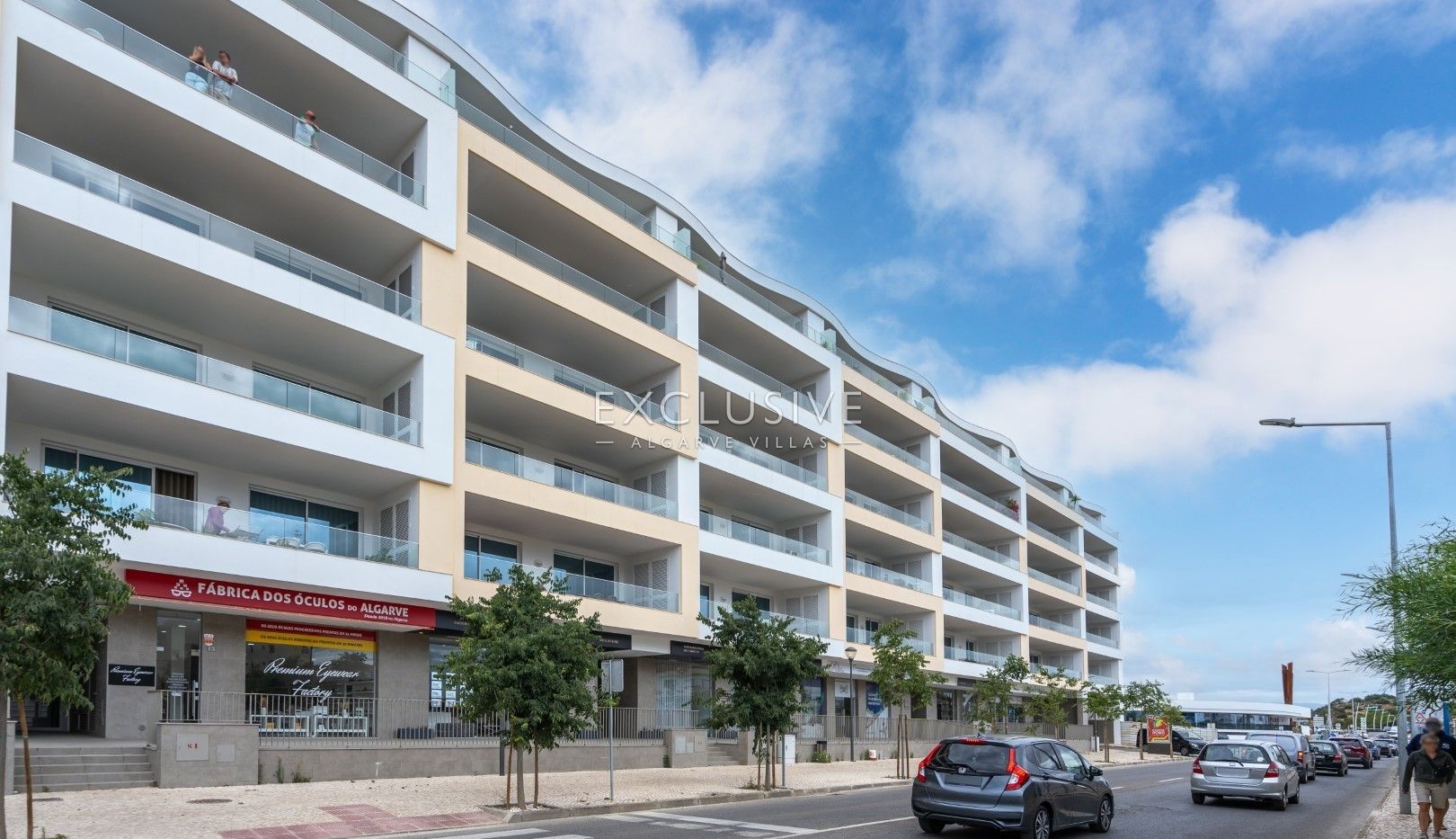 Prachtig luxe 3 kamer appartement met uitzicht op de jachthaven en de oceaan in Lagos Town