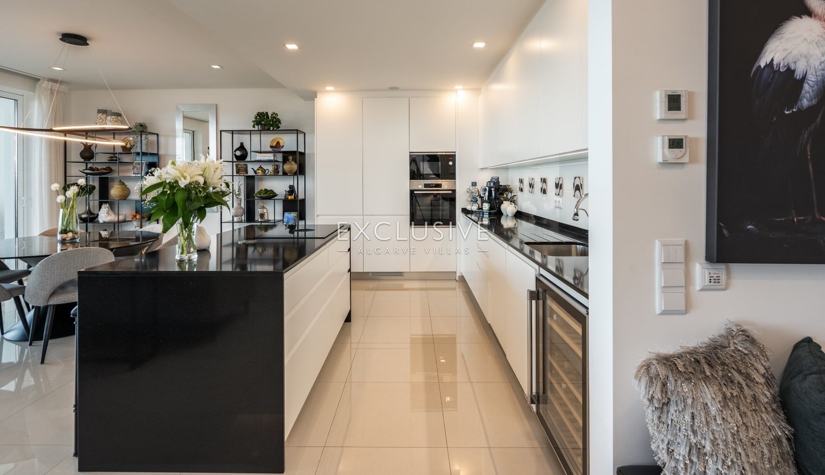 Prachtig luxe 3 kamer appartement met uitzicht op de jachthaven en de oceaan in Lagos Town