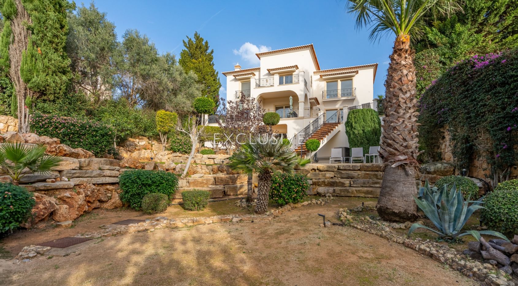 Villa de style méditerranéen de 3+2 chambres près de l'océan à Carvoeiro