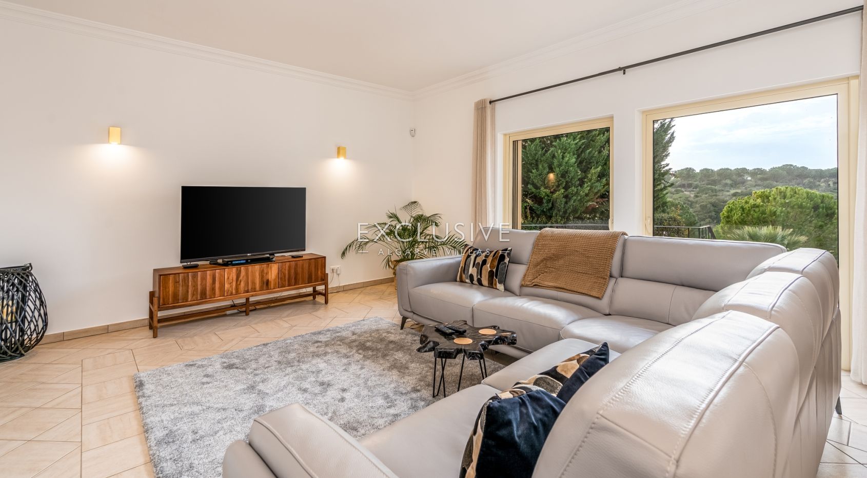 Villa de style méditerranéen de 3+2 chambres près de l'océan à Carvoeiro