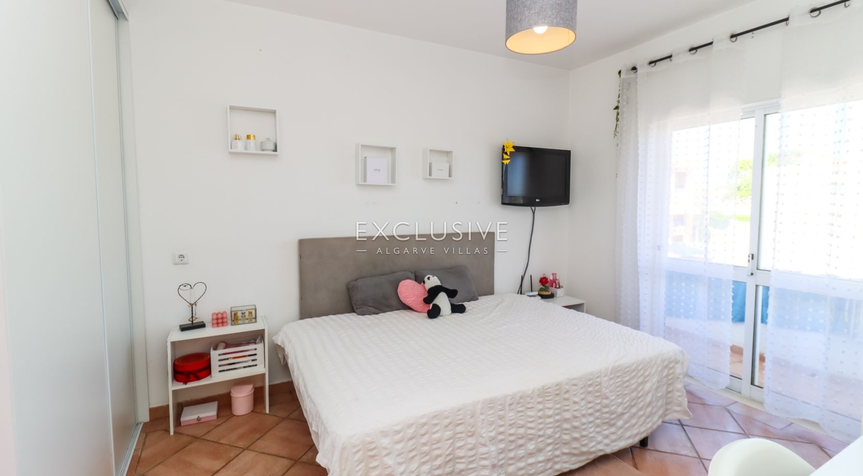 Fantastic Villa with sea views in Ferragudo, Algarve