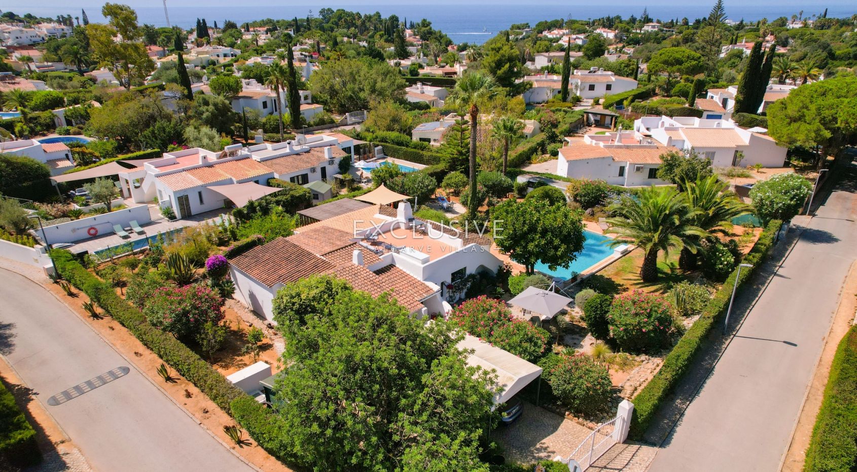 Ebenerdige Villa in Gehweite zu Carvoeiro mit Meerblick Algarve