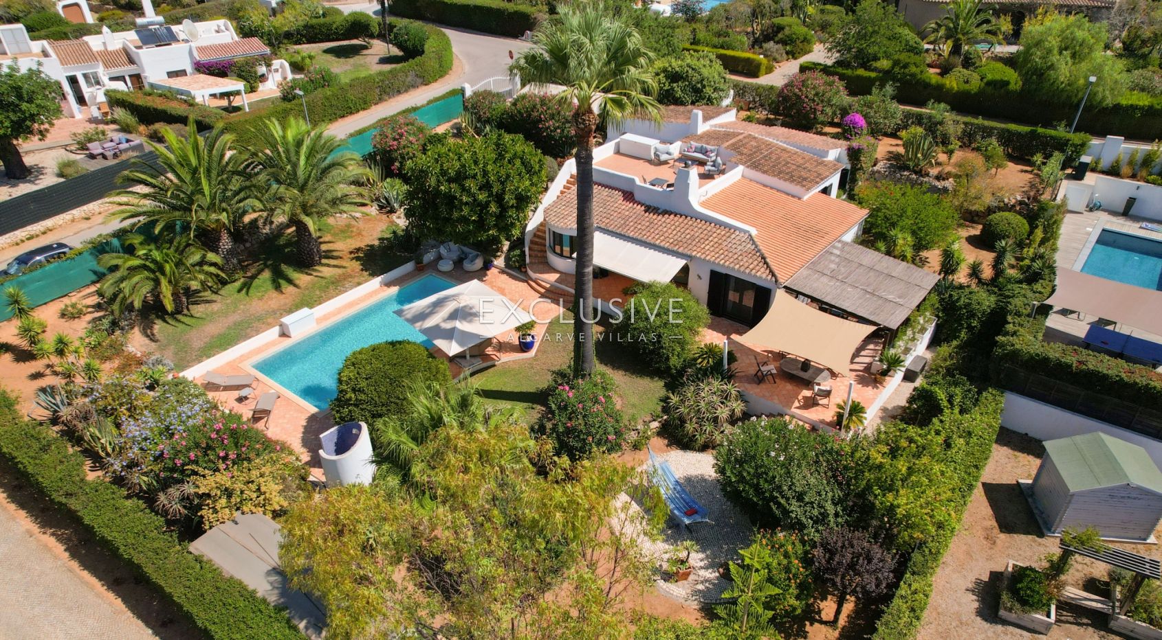 Ebenerdige Villa in Gehweite zu Carvoeiro mit Meerblick Algarve