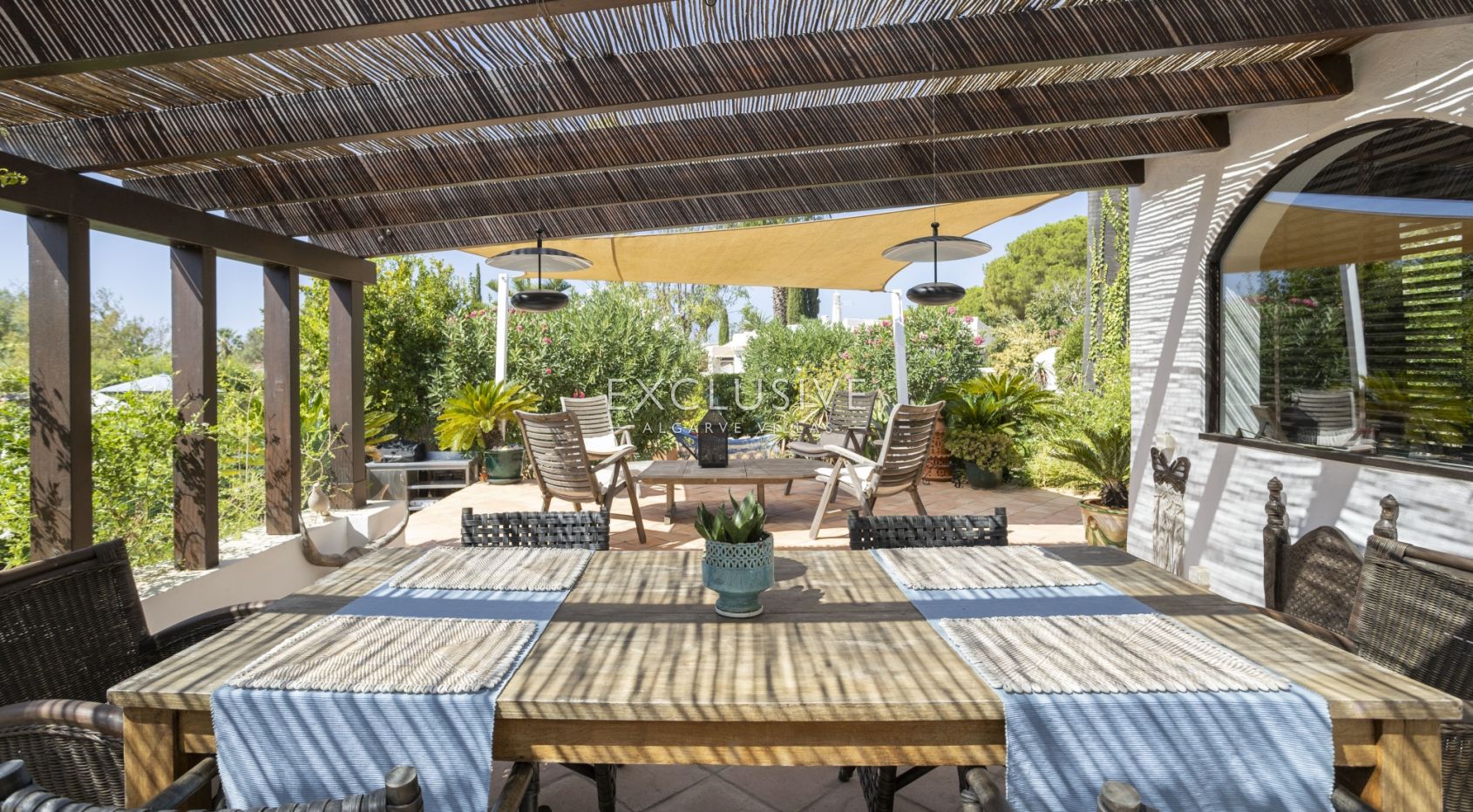 Ebenerdige Villa in Gehweite zu Carvoeiro mit Meerblick Algarve