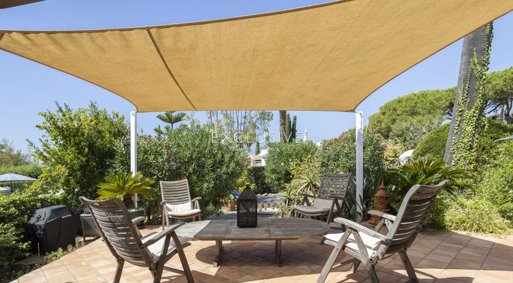 Ebenerdige Villa in Gehweite zu Carvoeiro mit Meerblick Algarve