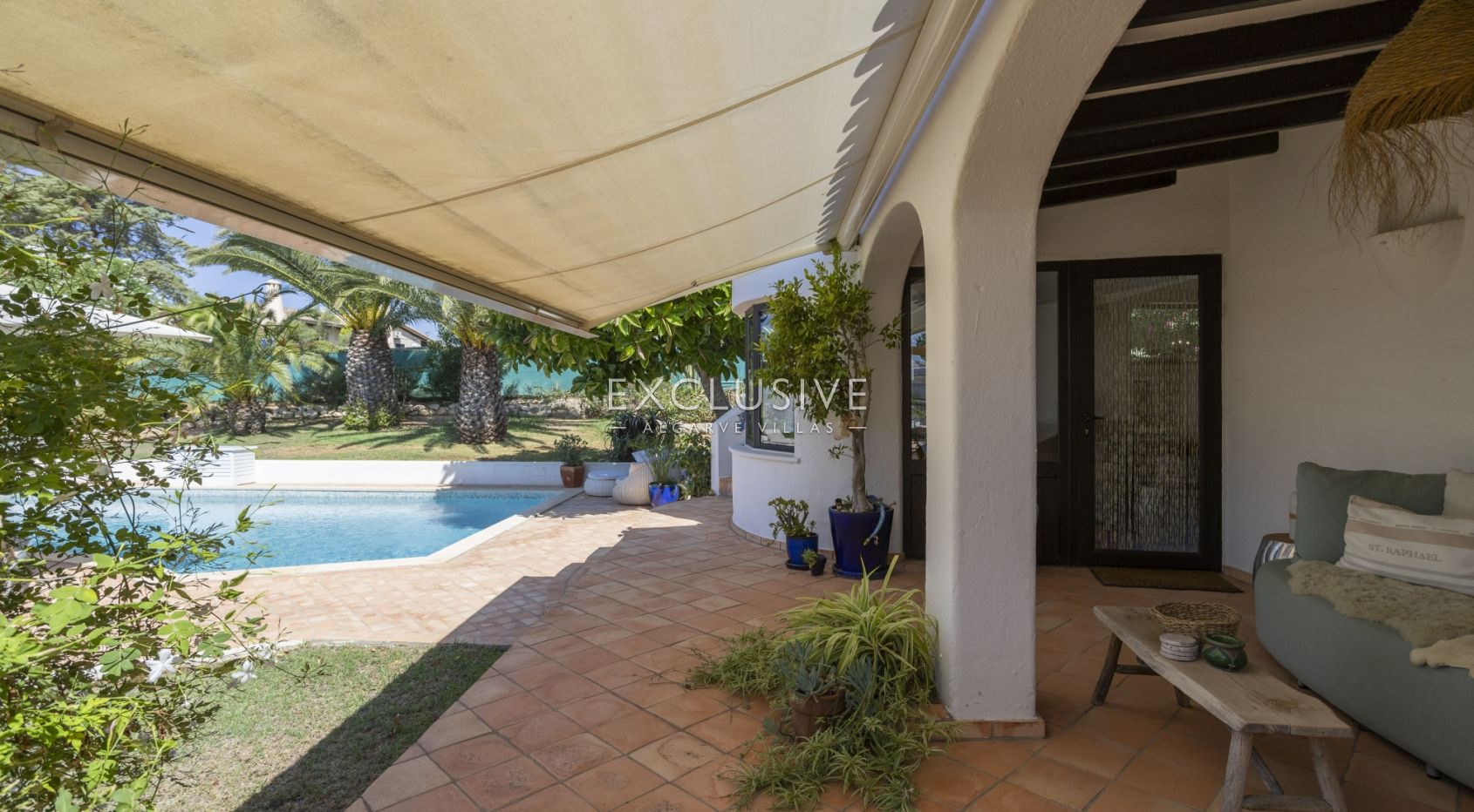 Ebenerdige Villa in Gehweite zu Carvoeiro mit Meerblick Algarve