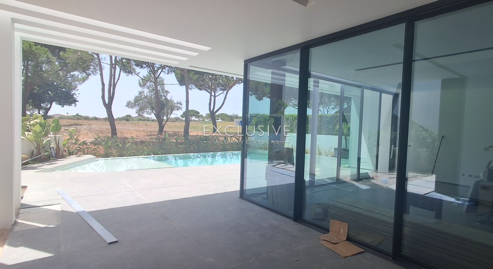 Luxe, moderne villa op een golfbaan in Vilamoura, Algarve