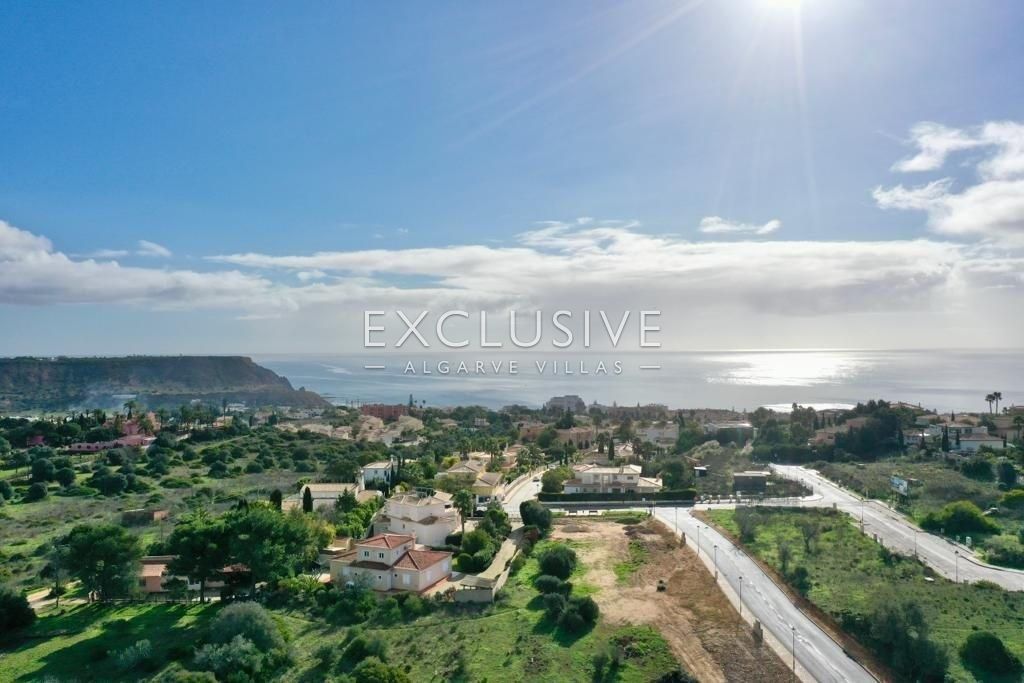 Building plot with approved architects project in Praia da Luz, Lagos, Algarve