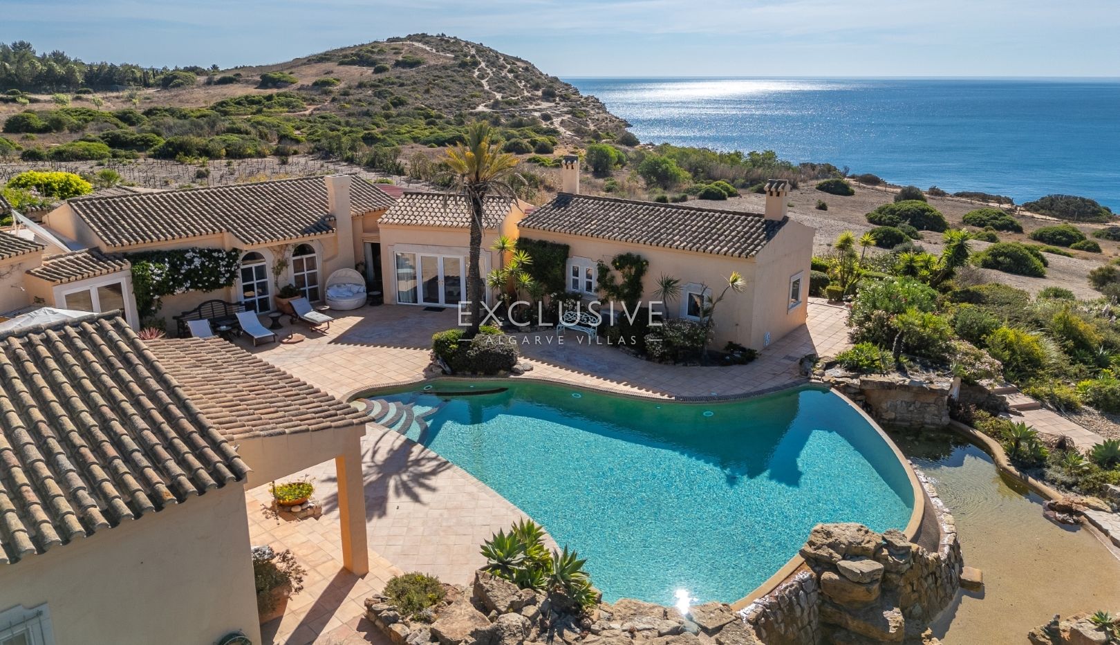Breathtaking Oceanfront Villa Between Luz and Burgau, Algarve