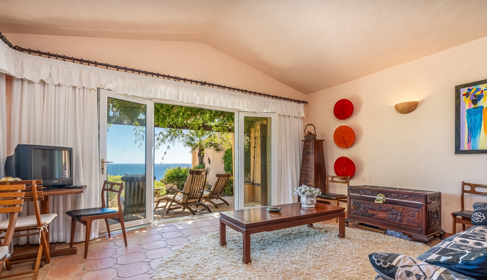 Breathtaking Oceanfront Villa Between Luz and Burgau, Algarve