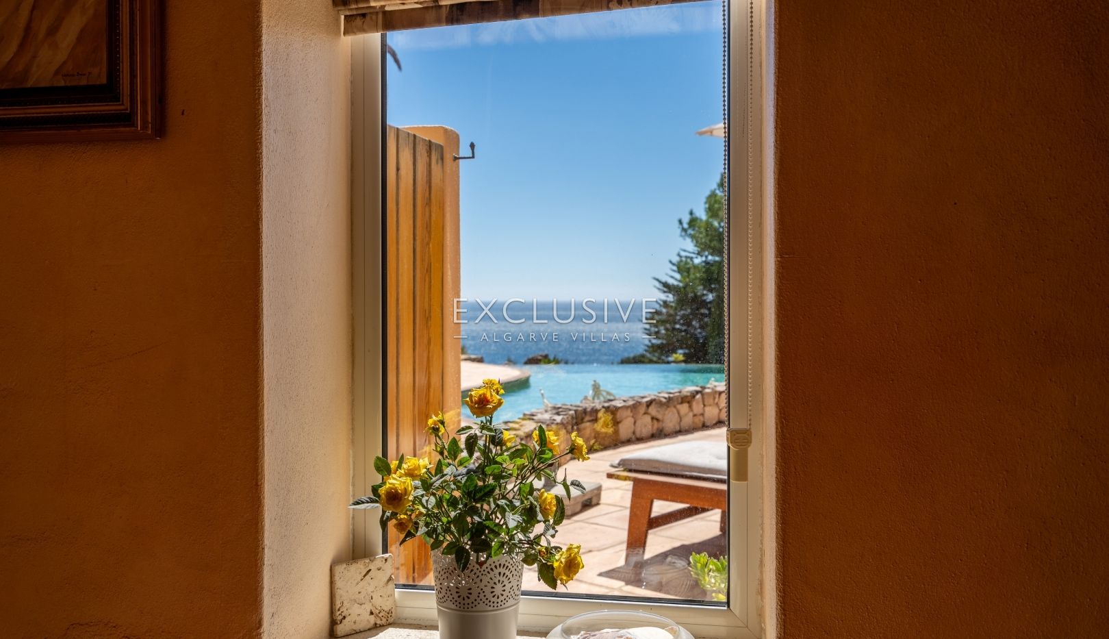 Breathtaking Oceanfront Villa Between Luz and Burgau, Algarve