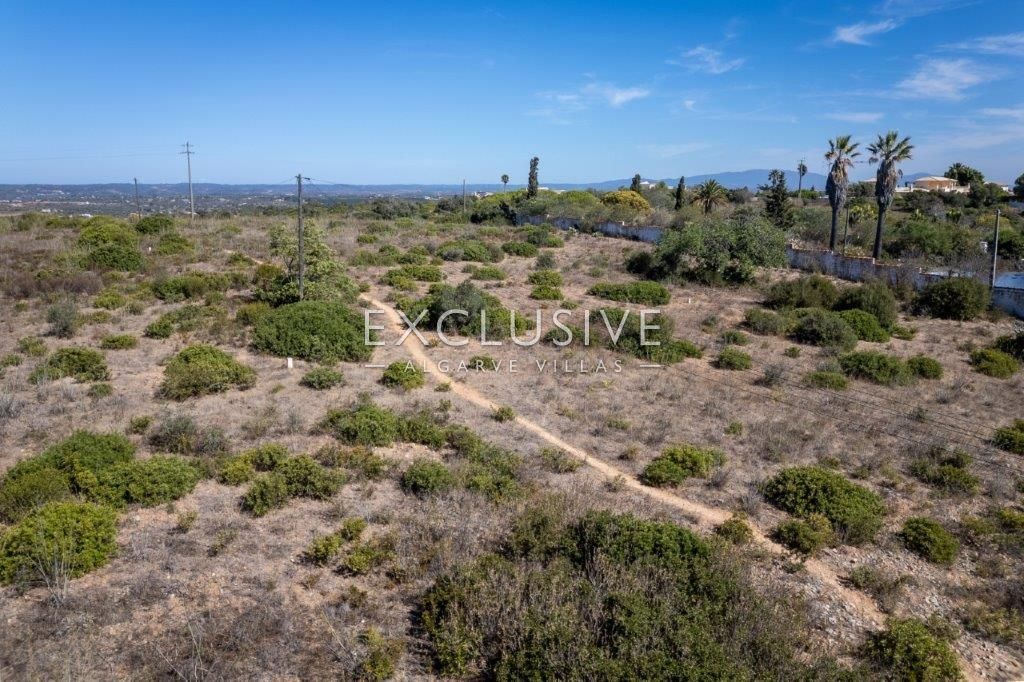 Plots with sea views and architects projects in Praia da Luz, Algarve