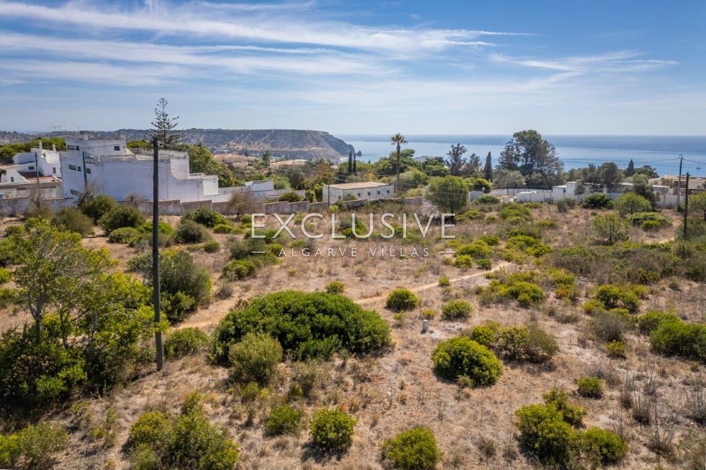 Plots with sea views and architects projects in Praia da Luz, Algarve