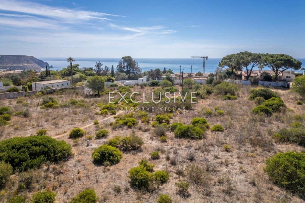 Plots with sea views and architects projects in Praia da Luz, Algarve