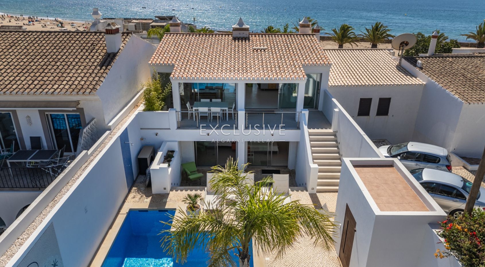 propriété de 6 chambres sur le front de mer à Praia da Luz, Algarve
