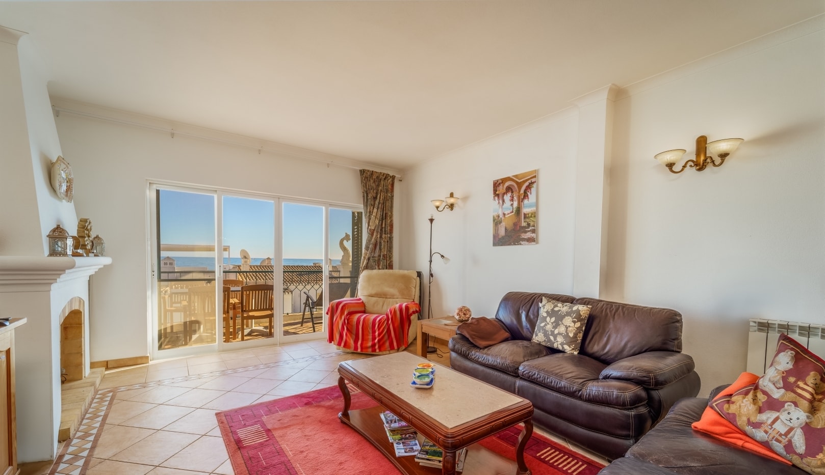 Buy 3 bedroom Apartment with sea views in Meia Praia, Lagos (Algarve)