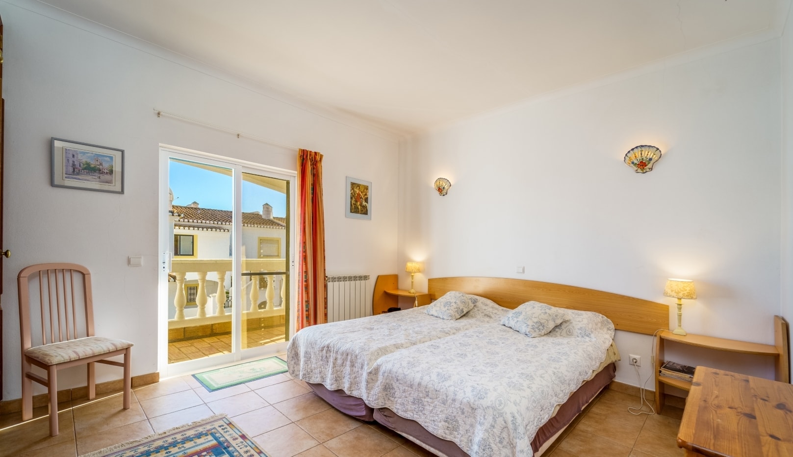 Buy 3 bedroom Apartment with sea views in Meia Praia, Lagos (Algarve)