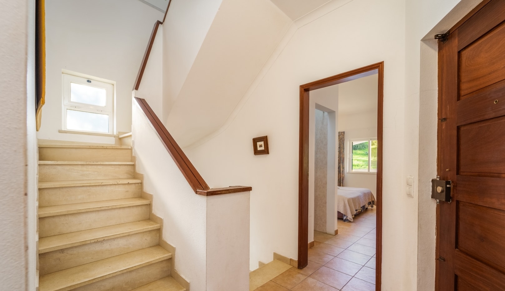 Buy 3 bedroom Apartment with sea views in Meia Praia, Lagos (Algarve)