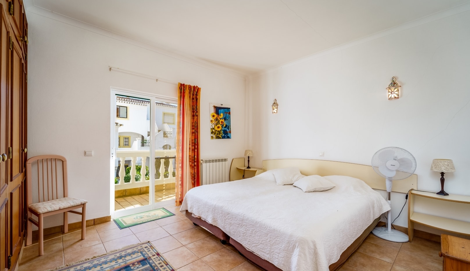 Buy 3 bedroom Apartment with sea views in Meia Praia, Lagos (Algarve)