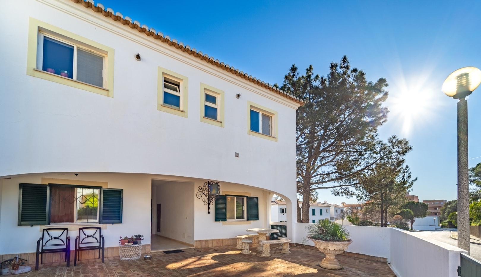 Buy 3 bedroom Apartment with sea views in Meia Praia, Lagos (Algarve)
