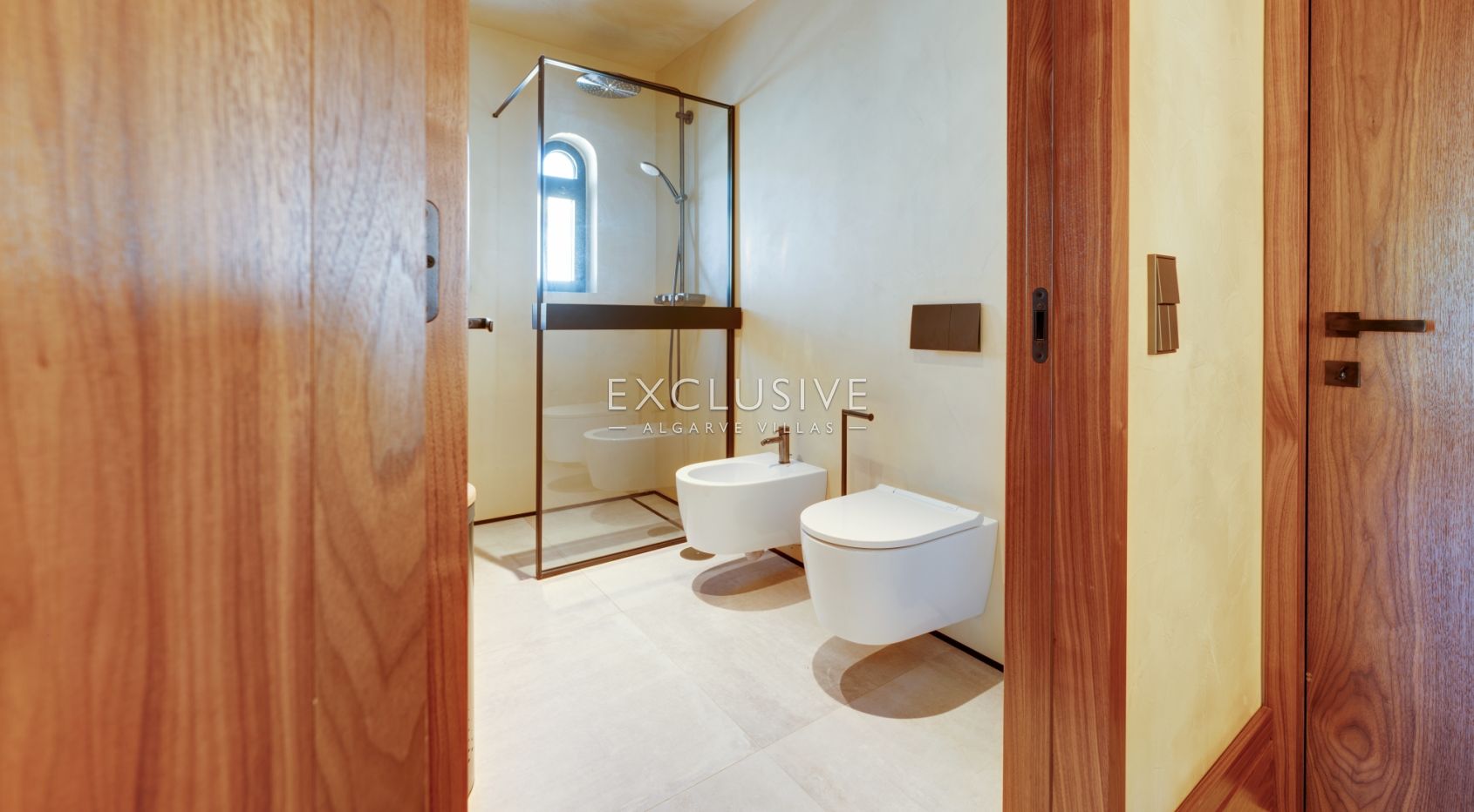 Albufeira Beachfront Luxury Villa, Algarve