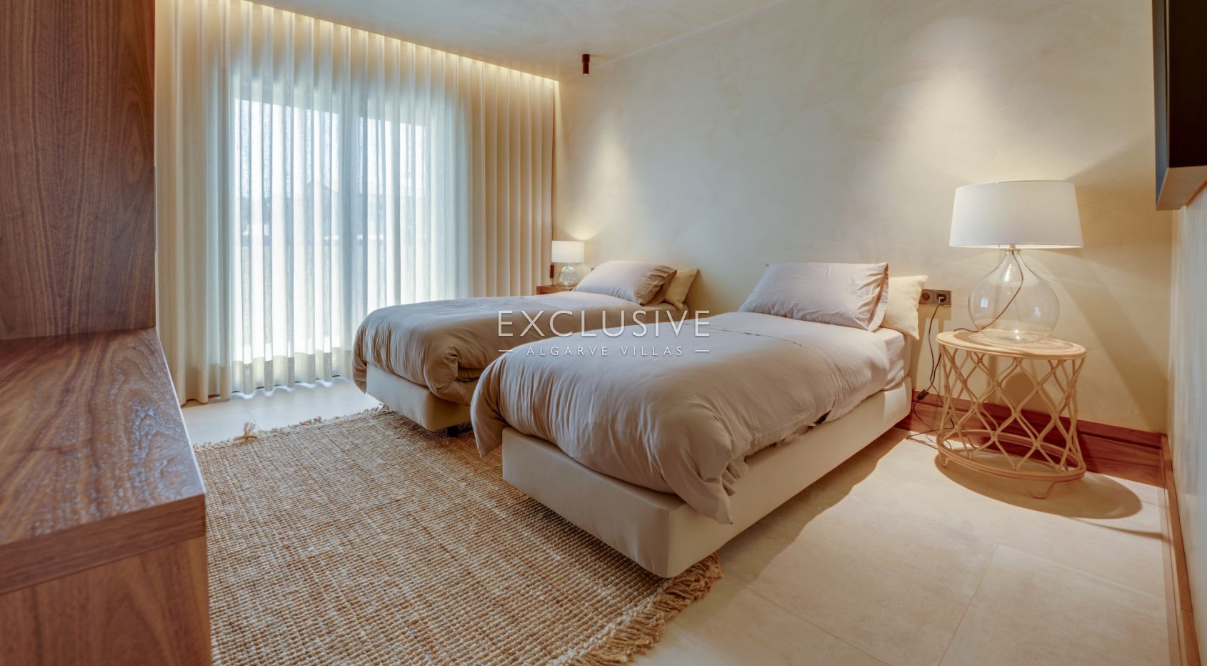 Albufeira Beachfront Luxury Villa, Algarve
