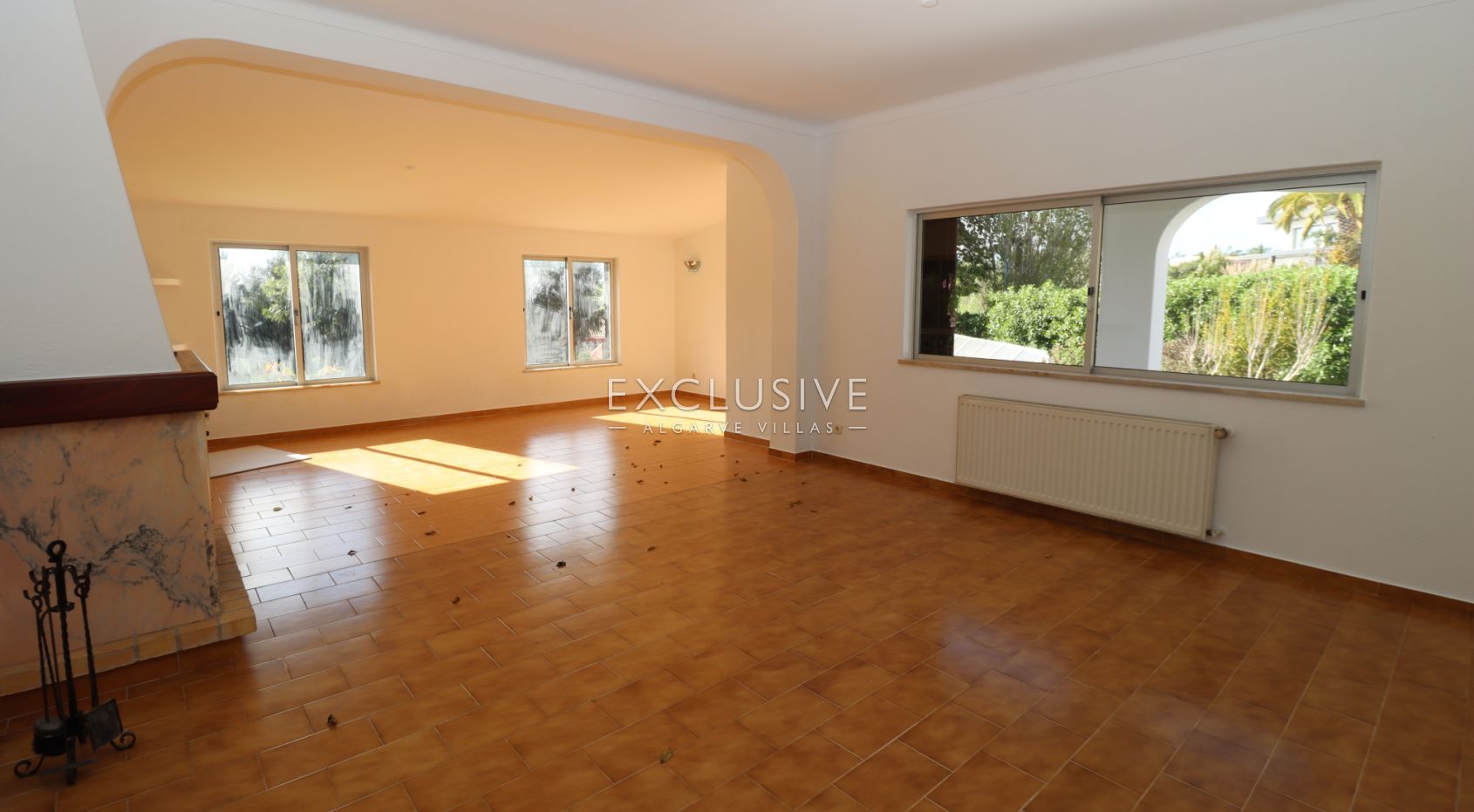 Villa to renovate in Vale del Rei, Lagoa, Algarve