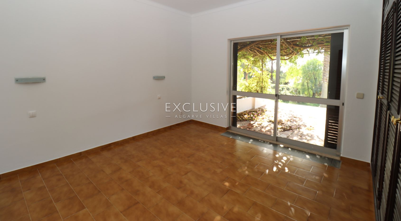 Villa to renovate in Vale del Rei, Lagoa, Algarve