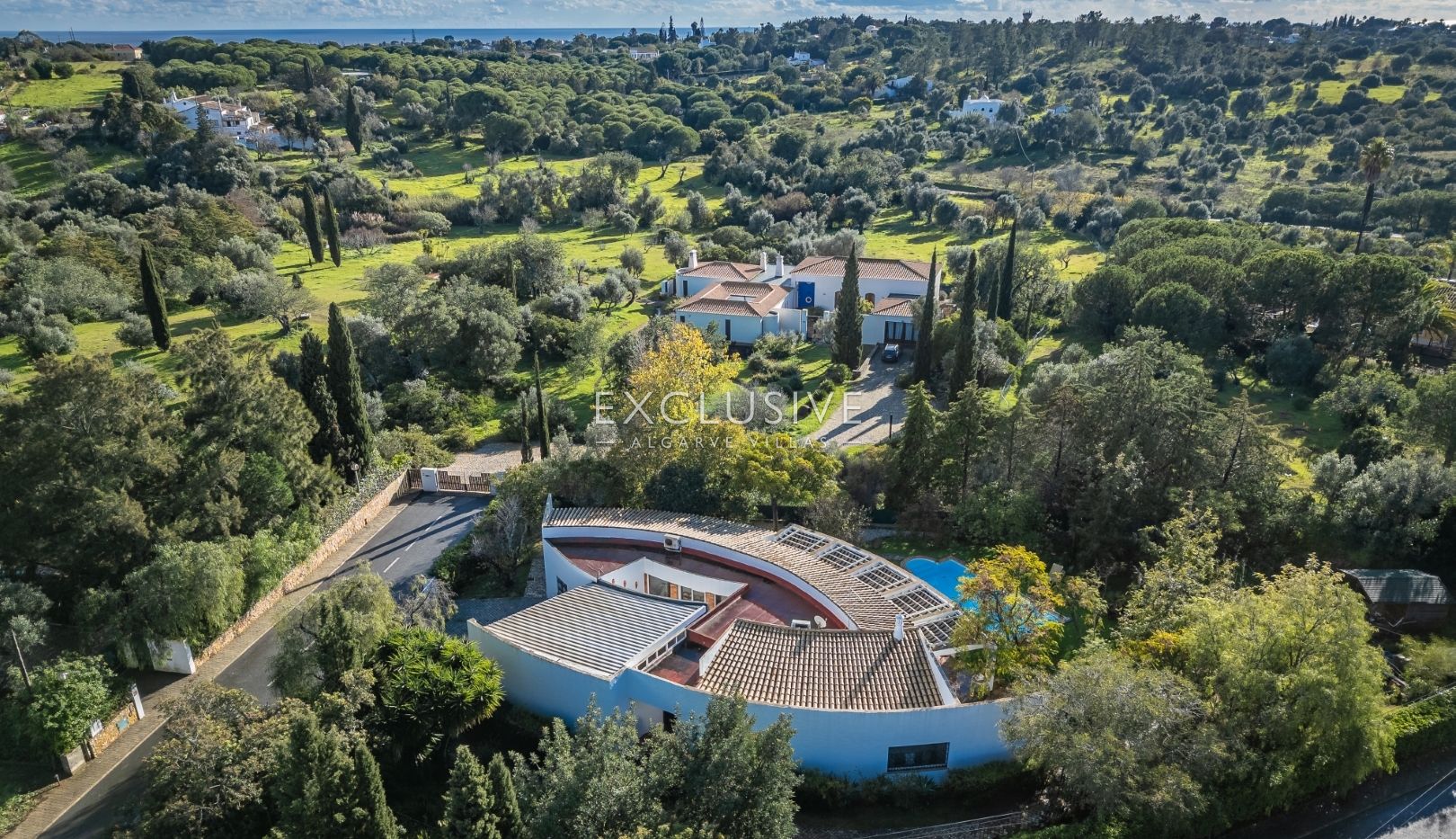 moradia V3+1 com Piscina e Jardim Interior, Carvoeiro, Lagoa