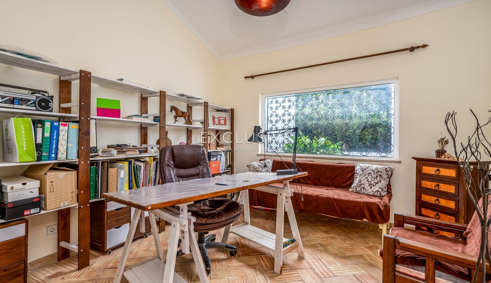 moradia V3+1 com Piscina e Jardim Interior, Carvoeiro, Lagoa