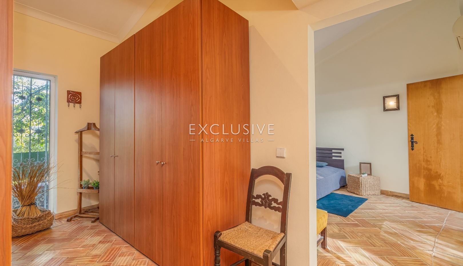 moradia V3+1 com Piscina e Jardim Interior, Carvoeiro, Lagoa