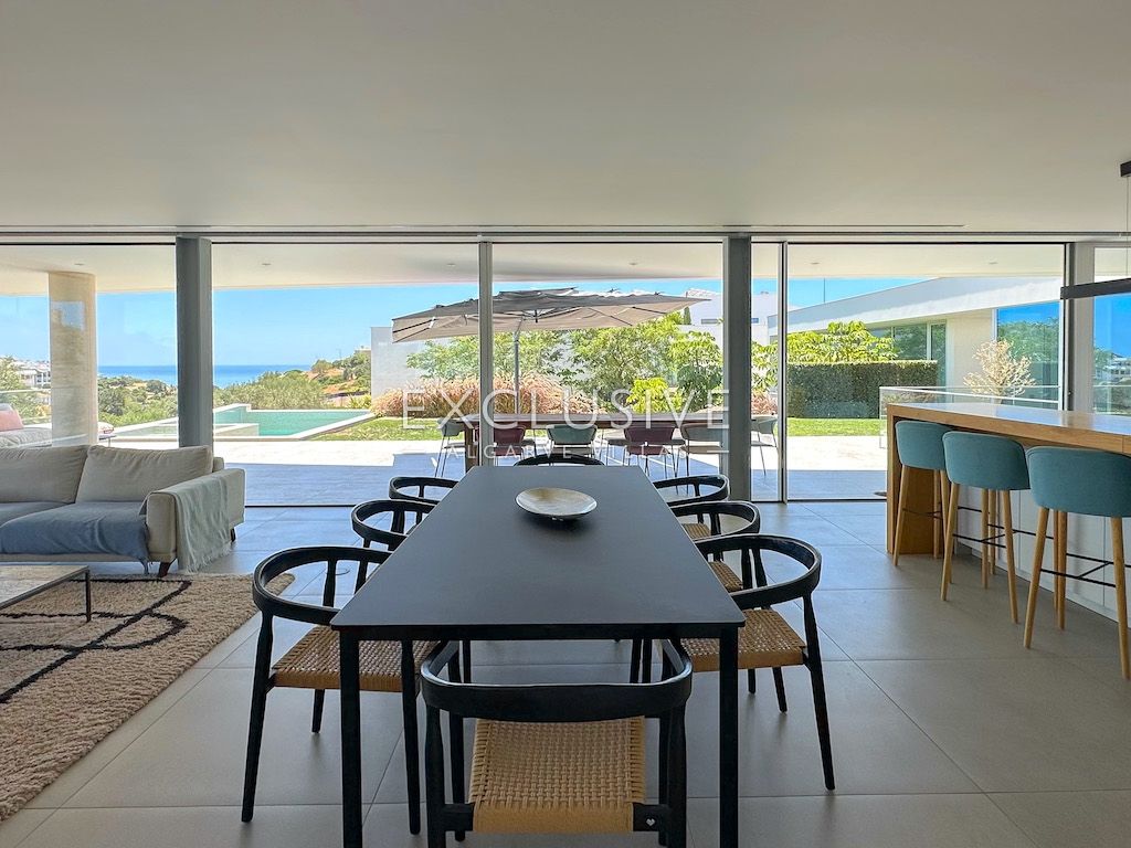 Contemporary villa with sea views in Porto de Mós, Lagos (Algarve)