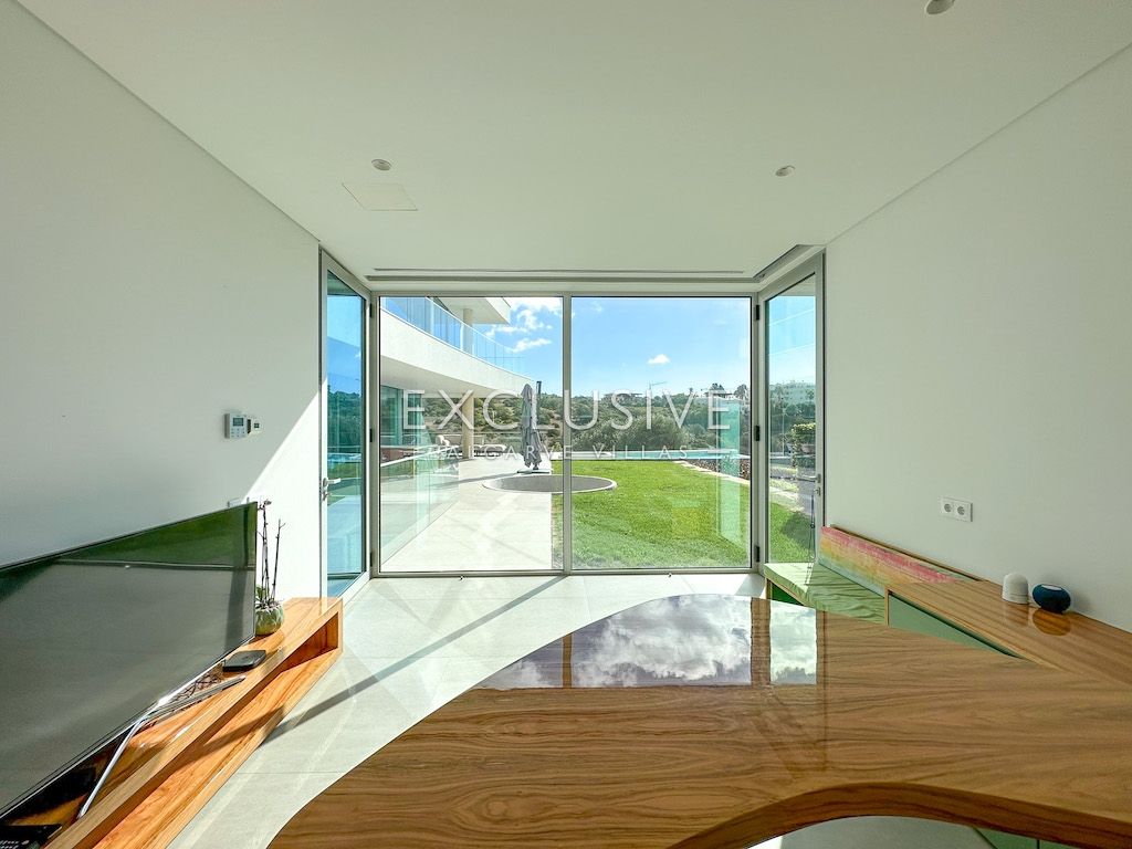 Contemporary villa with sea views in Porto de Mós, Lagos (Algarve)
