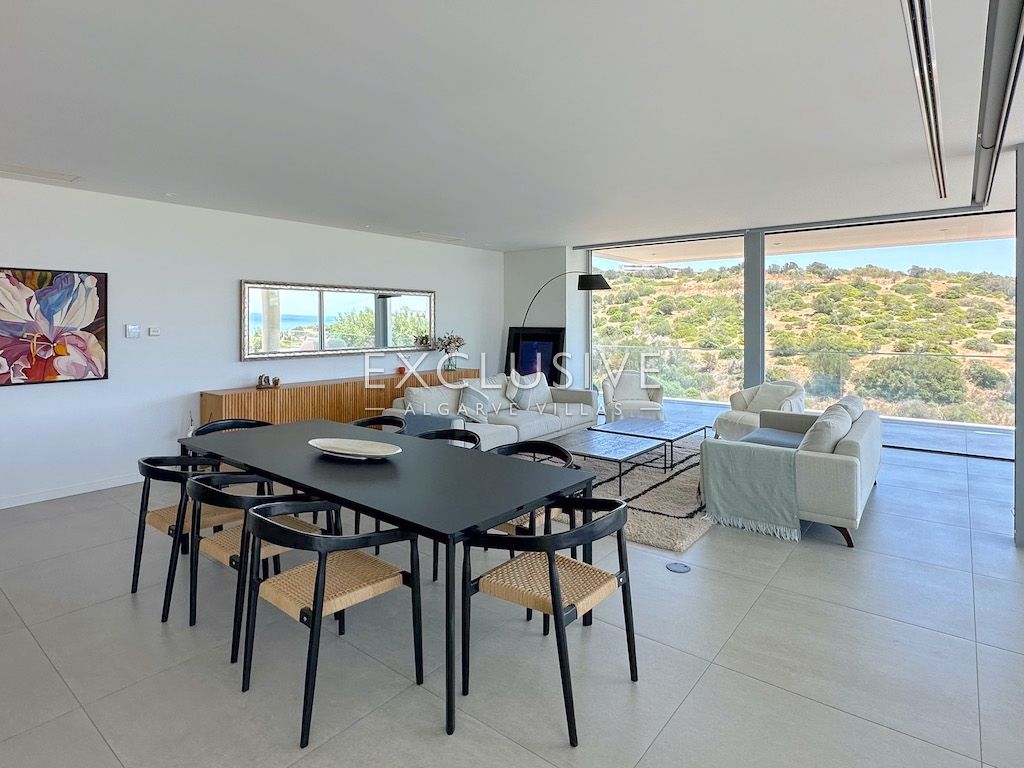 Contemporary villa with sea views in Porto de Mós, Lagos (Algarve)