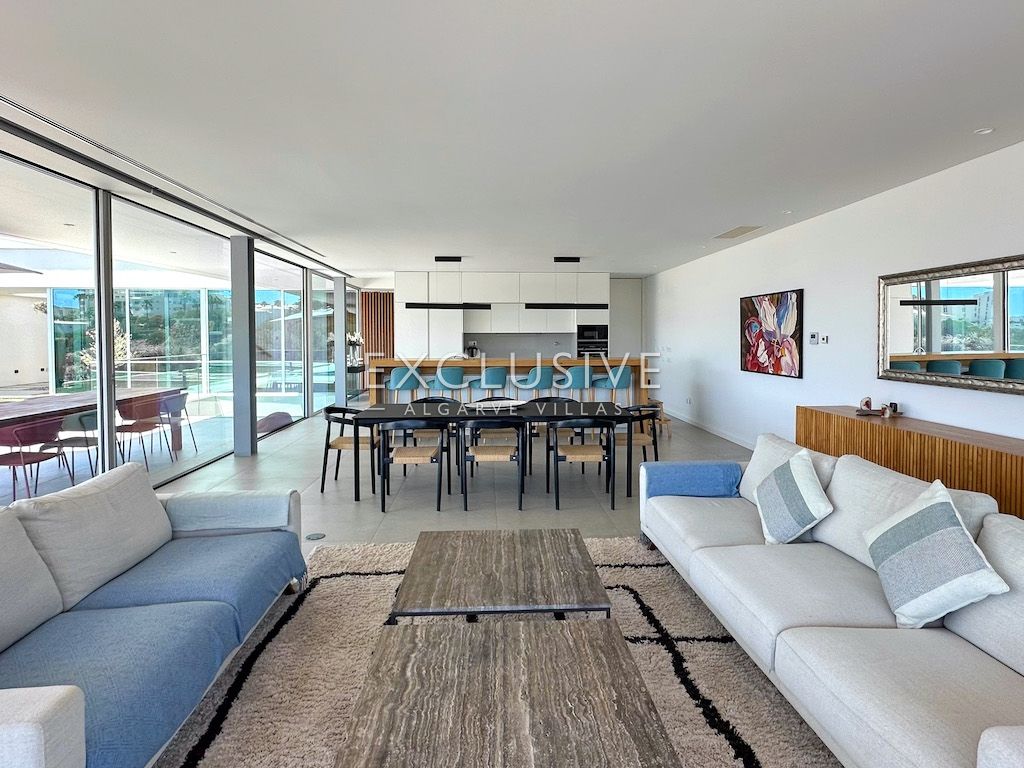 Contemporary villa with sea views in Porto de Mós, Lagos (Algarve)